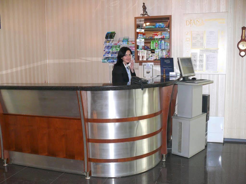 黛安娜皇宫酒店 扬博尔 外观 照片